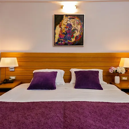 Hotel Jasmine Village 3*