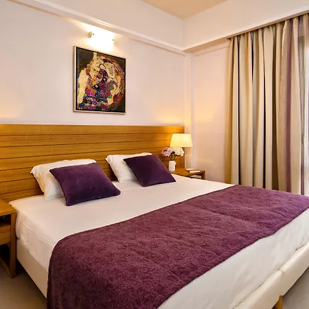 Hotel Jasmine Village 3*