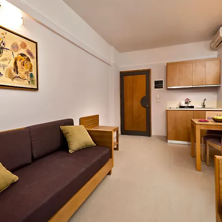 Jasmine Village Hotel Platanés