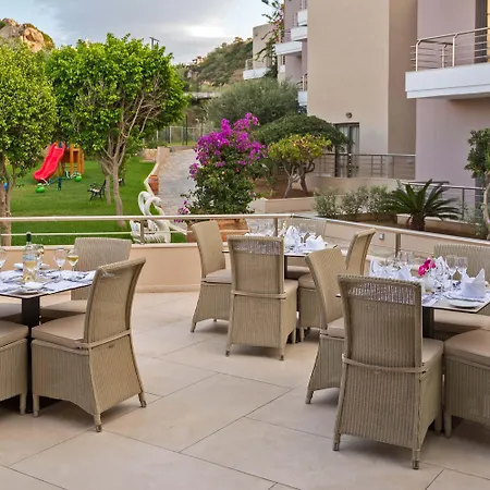 Jasmine Village Hotel Platanés
