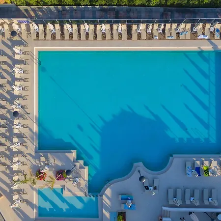 Hotel Jasmine Village
